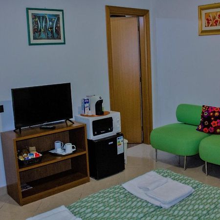 La Casa di Dadà Apartment Avezzano Bagian luar foto